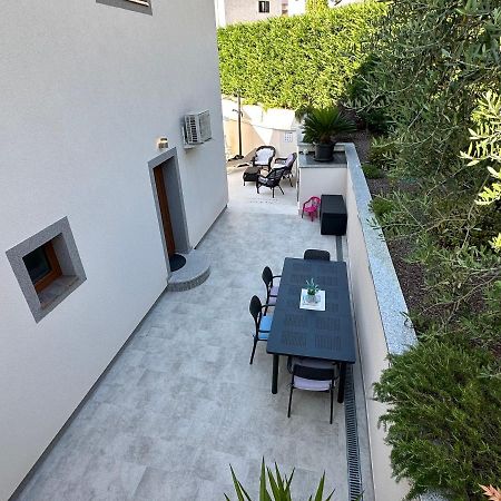 Apartments Edi & Tea Malinska Exterior photo